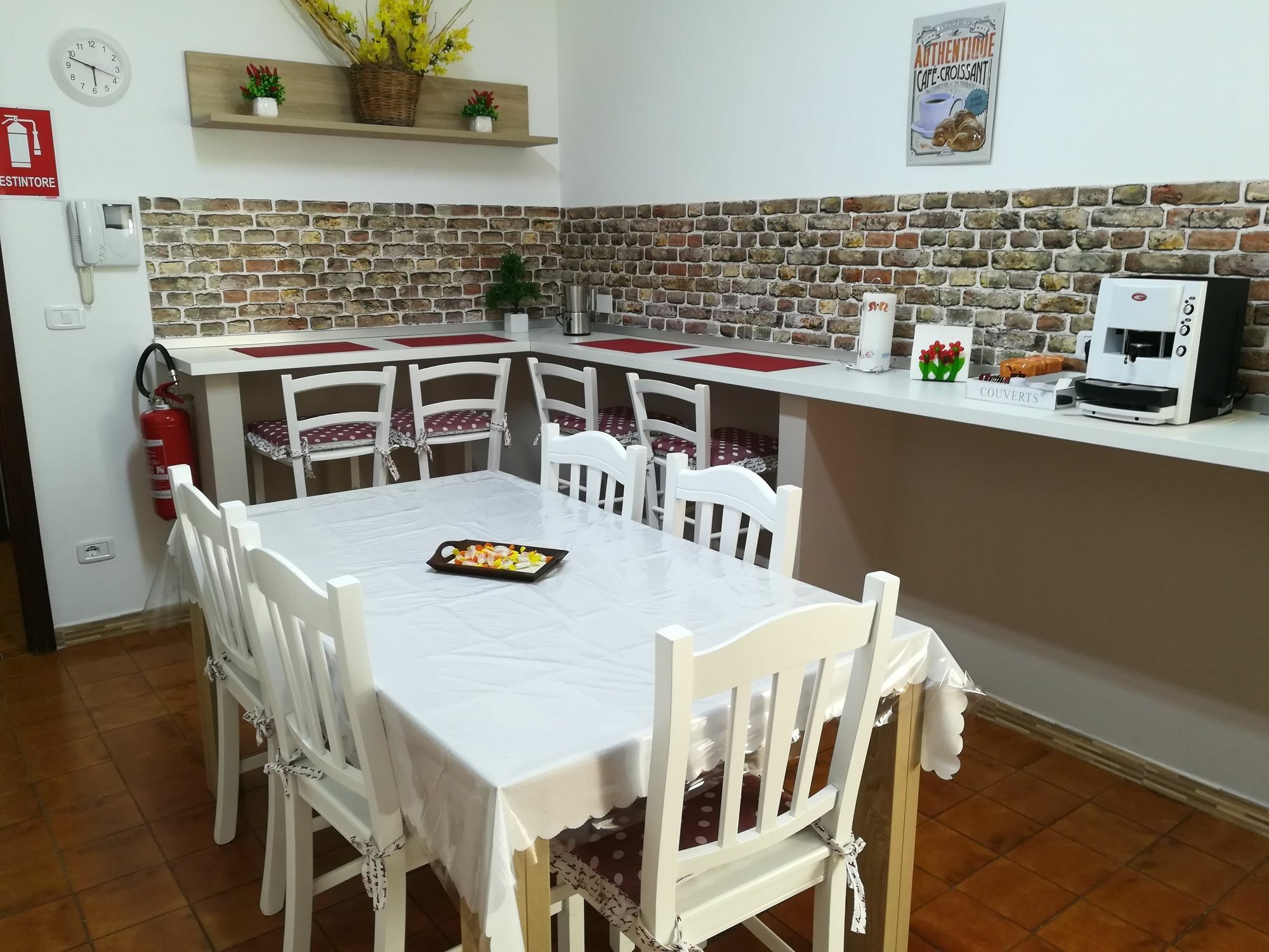 La Dimora Dei Sette Arcangeli Guest house